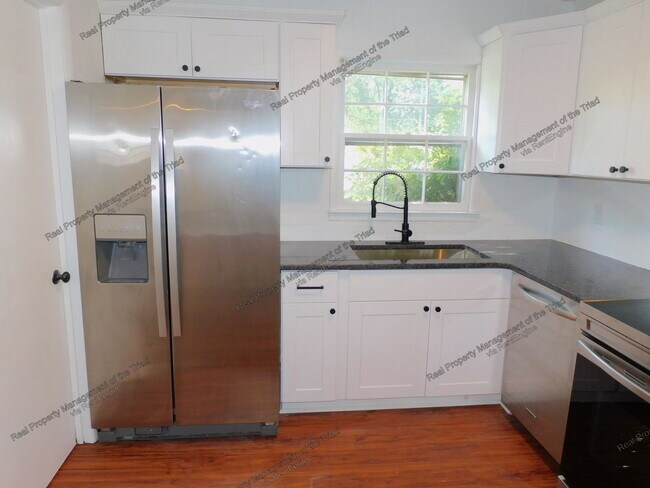 Building Photo - 4120 Olympia Dr