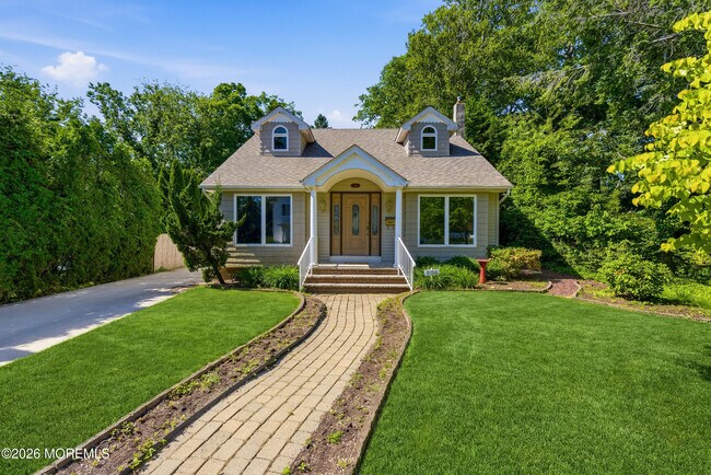 Building Photo - 506 Woodland Rd