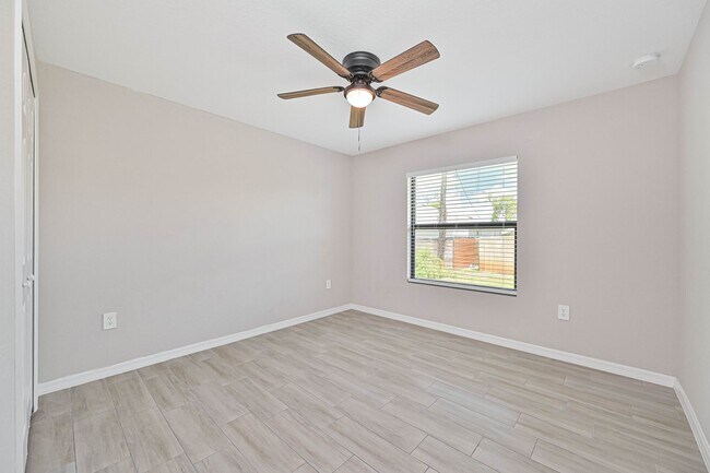 Building Photo - ** 4 Bed / 2 Bath New Construction Home in...