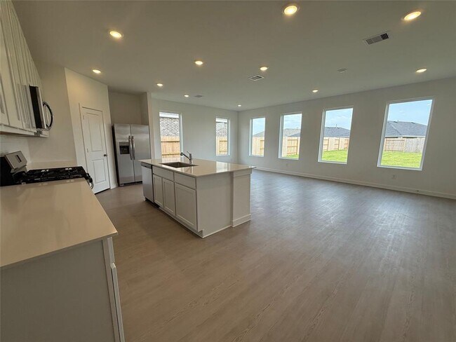 Building Photo - 22011 Porto Cristo Dr
