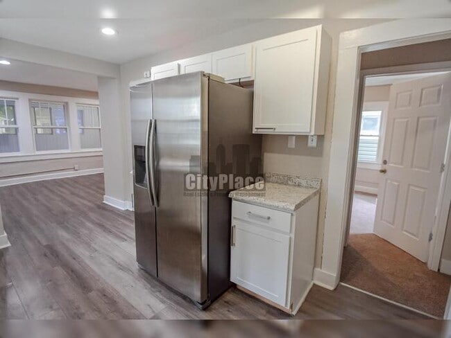 Building Photo - 4121 Byram Ave