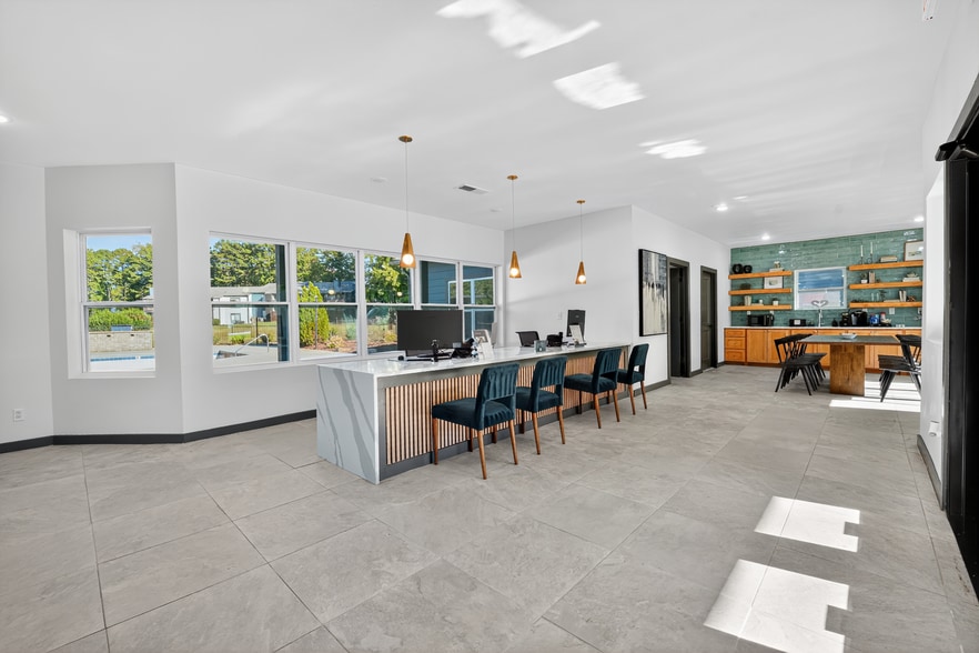 Primary Photo - The Tatum Apartments