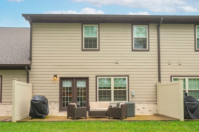 Building Photo - 3337 Alta Ln