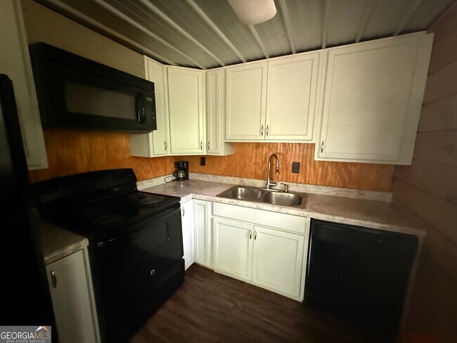 Building Photo - 1741 GA-117