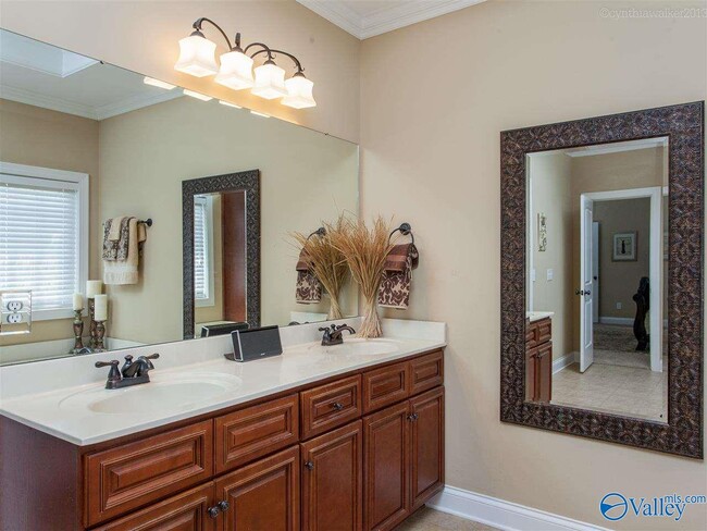 Building Photo - 25753 Summerwood Dr