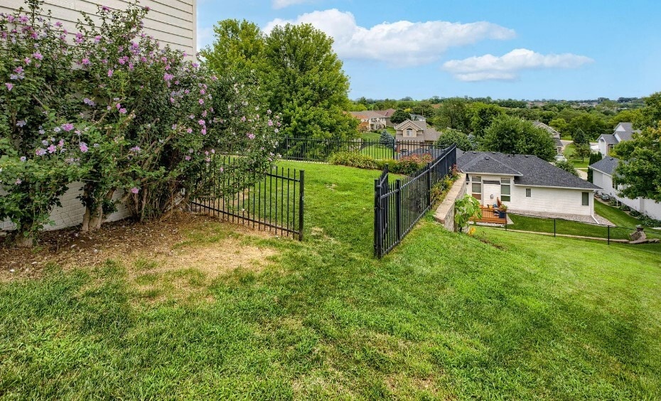 Building Photo - 1525 Berwick Cir