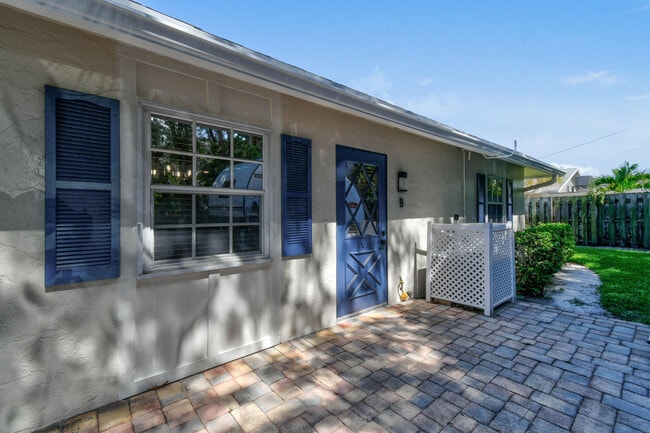 Building Photo - 800 Tropic Blvd