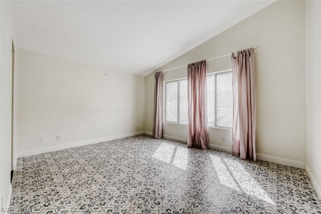 Building Photo - 8533 Sierra Cima Ln