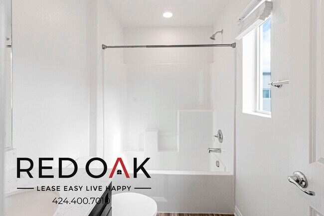 Building Photo - 14430 Strawberry Ln