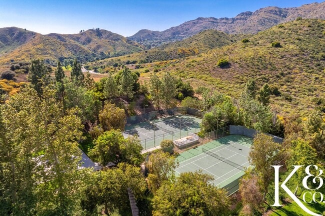 Building Photo - Relaxing Home in Vibrant Community with Pool, Spa, and Courts