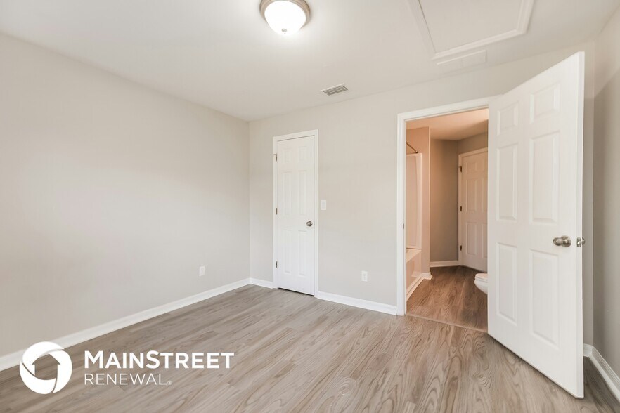 Building Photo - 7470 Franzino Ave