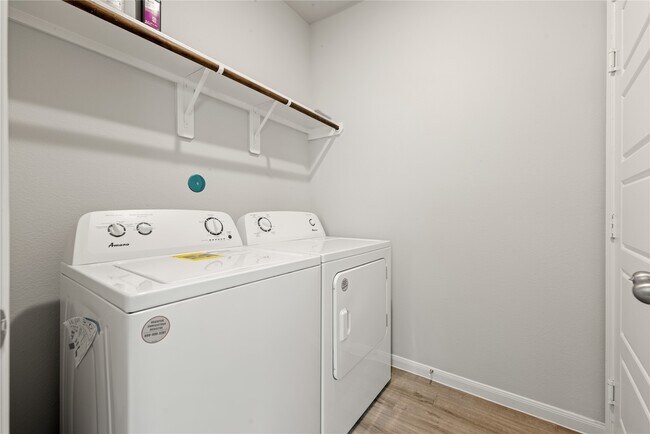 Building Photo - 27130 Peaceful Cv Dr