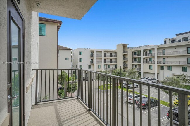 Building Photo - 4740 NW 84th Ct