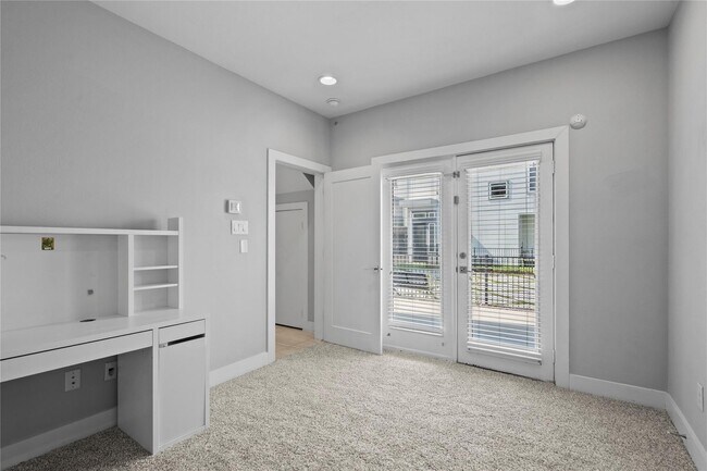 Building Photo - 8409 Hempstead Rd