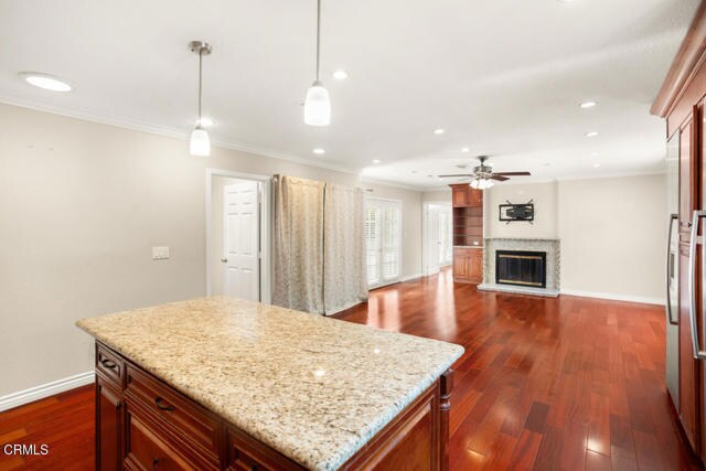 Building Photo - 4841 Crown Ave