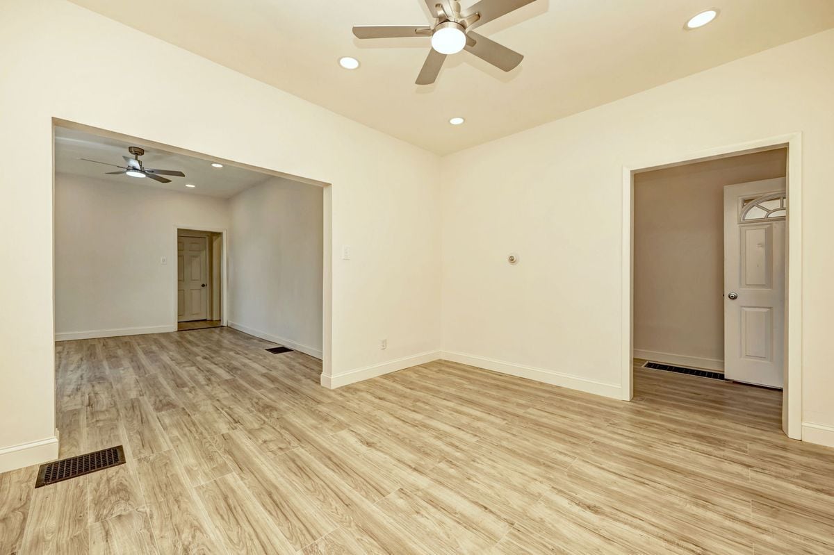 Building Photo - 330 Naugatuck Ave