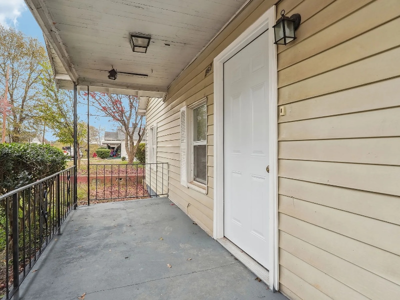 Building Photo - 562 Grant St SW