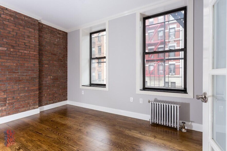 Building Photo - 229 1st Ave
