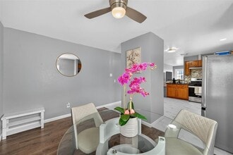 Building Photo - 7762 Eldergrove Ln