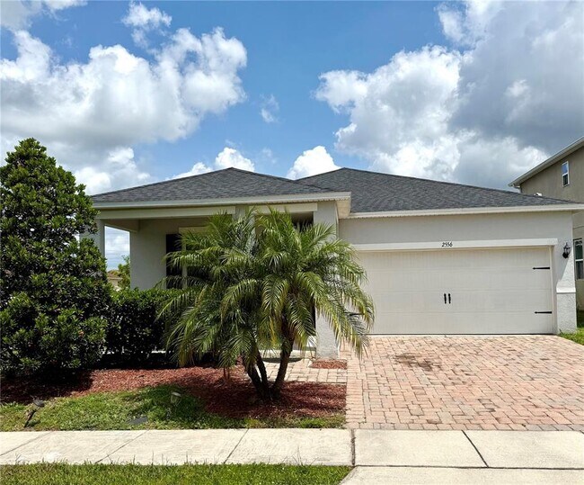 Building Photo - 2556 Needlepoint St