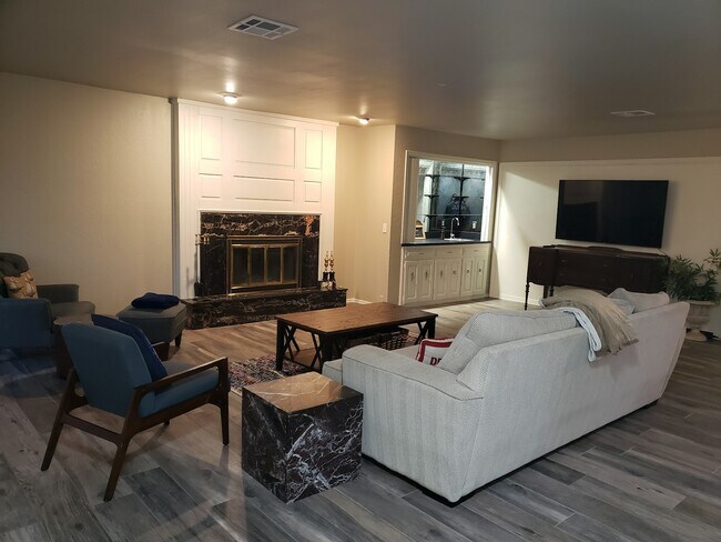 Building Photo - 1508 Glenbrook Dr