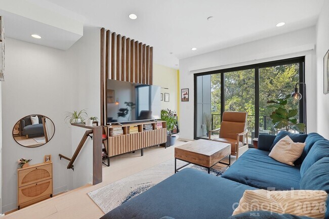 Building Photo - 1003 Zinc Ln