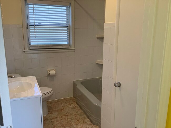 Building Photo - 4545 SW Hwy