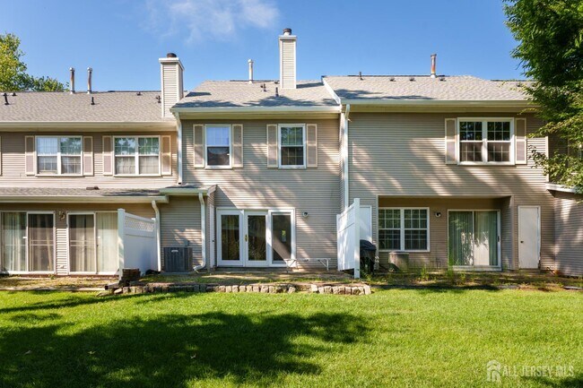 Building Photo - 357 Hadleigh Ln
