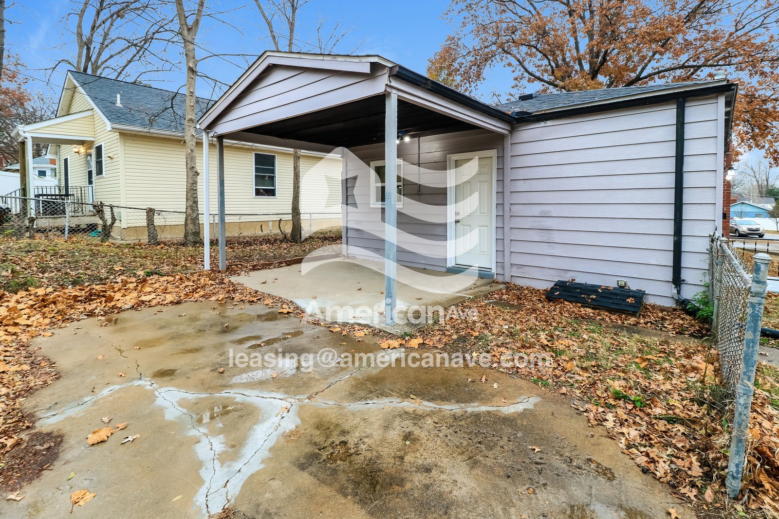 Building Photo - 6575 Julian Ave