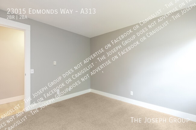 Building Photo - 23015 Edmonds Way