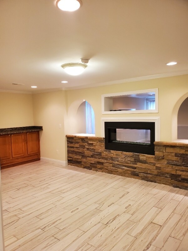 Building Photo - 9255 Glen Meadow Ln