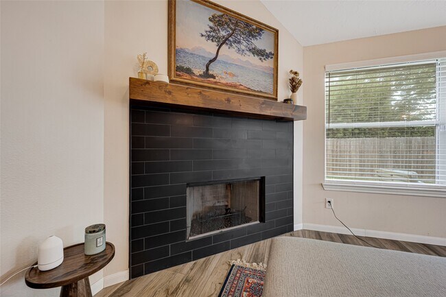 Building Photo - 4102 Caneshaw Dr