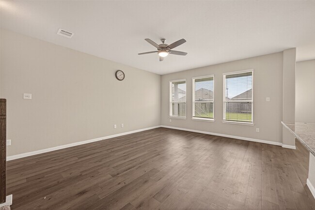 Building Photo - 5602 James Michael Dr