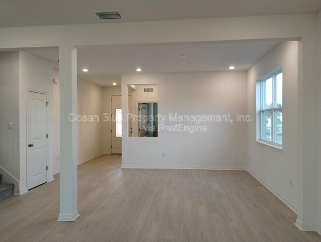 Building Photo - 9985 Sunrise Vw Ct