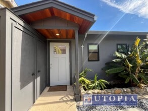 Building Photo - Newly Remolded Cozy Studio right near West Cliff