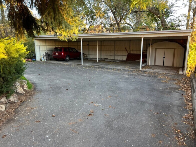 Building Photo - 1310 E 900 S