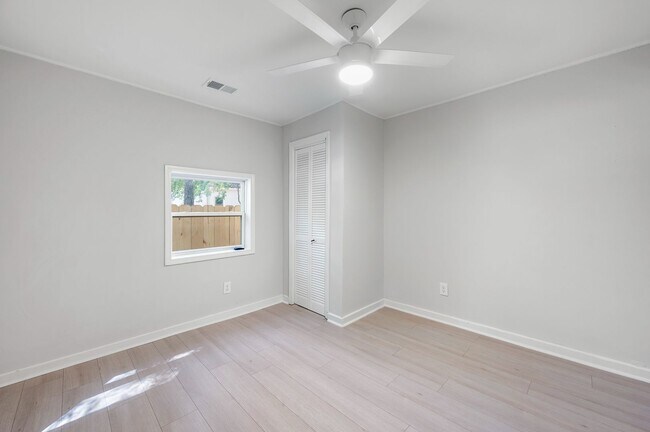 Building Photo - 4673 Hassell Ave