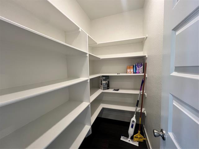 Building Photo - 1553 Sugarberry Dr