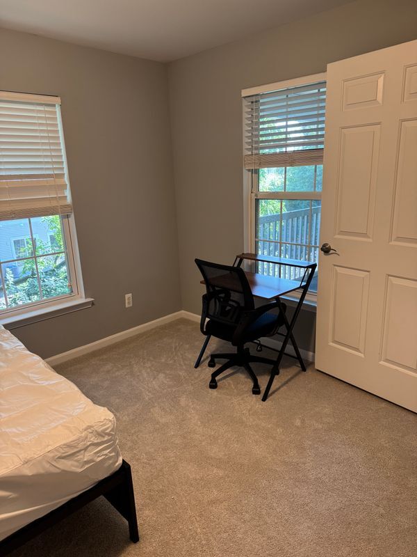 Building Photo - 2768 S Knightsbridge Cir