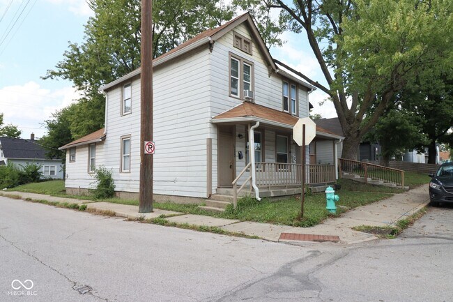 Building Photo - 1668 S Talbott St