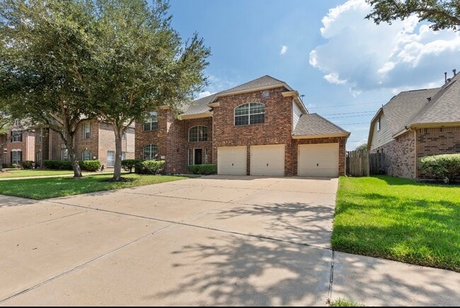 Primary Photo - 21627 Cozy Hollow Ln
