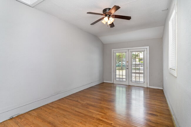 Building Photo - 7802 Morton St