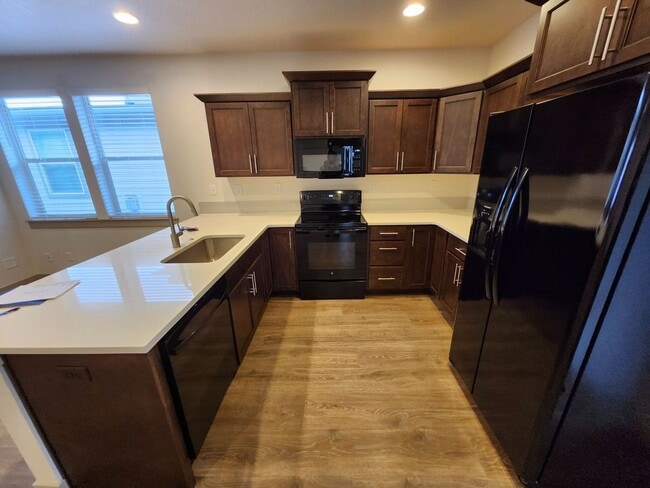 Building Photo - Newer 3 Bed/2 Bath Construction on Bend's Eastside - Cessna Drive