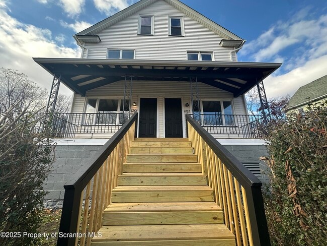 Building Photo - 1262 S 6th Ave