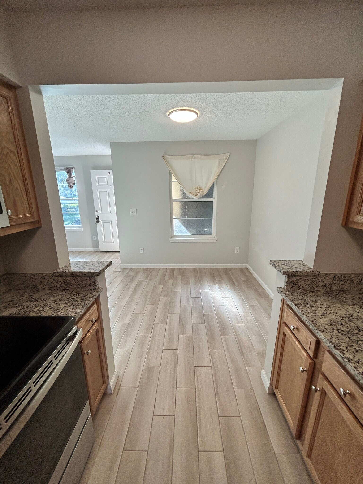 Building Photo - 465 Crabapple Ct