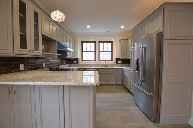 Building Photo - 38 Gerrish St