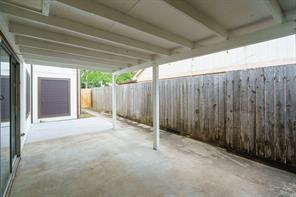 Building Photo - 3511 Golders Green Dr