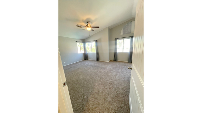 Building Photo - Temecula Pool Home - 4 Bed | 2.5 Bath