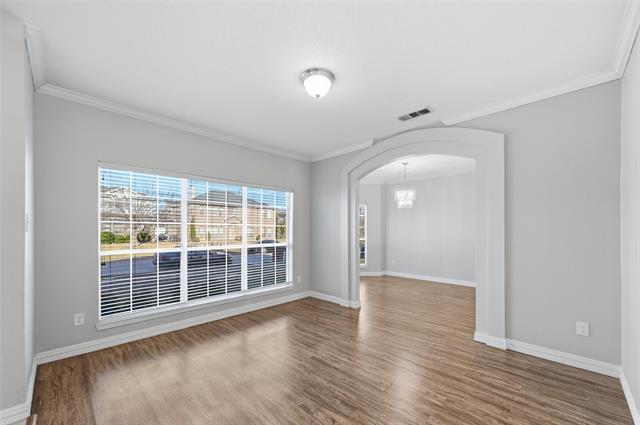 Building Photo - 613 Norwood Dr