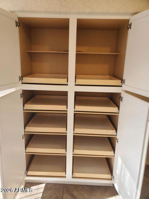 Building Photo - 1848 E Chilton Dr